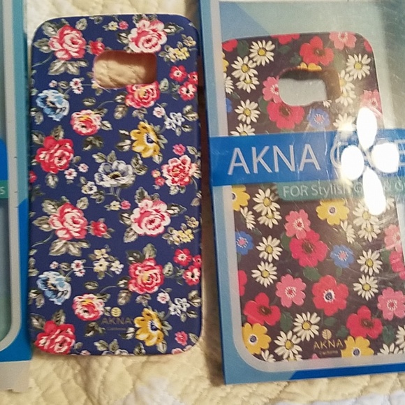 Akna floral design case - Picture 1 of 3